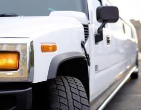 Limo hire Surrey. Hummer stretch limousine.